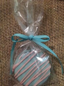 Frosted Oreo cookie wedding favours, by SugarMamasChocolates on etsy.com